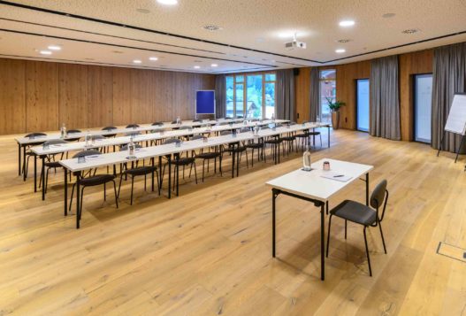 Workshop und Seminartische von Trewit