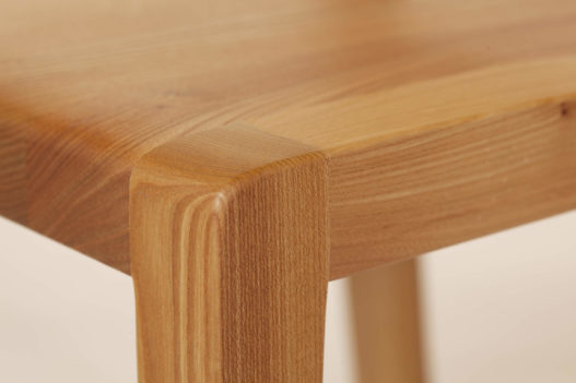 Trewit Stuhl Egon Detail Vorderfuss