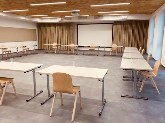 Trewit Klapptisch verchromt mit Mittelsäule