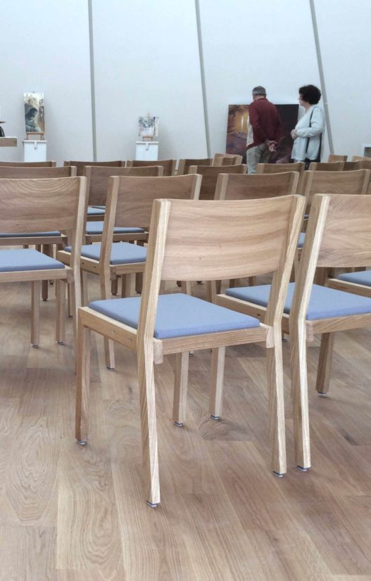 Trewit Stuhl Lipp Eiche mit Sitzpolsterung