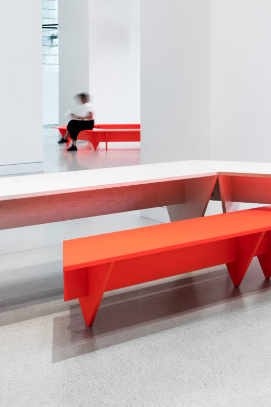Detail der Trewit Sitzbank bei Ars Electronica Berlin