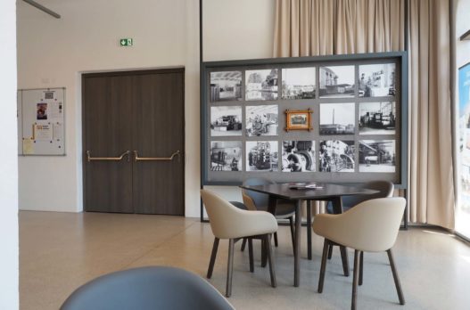 Holztische von Trewit im Vorchdorf Museum