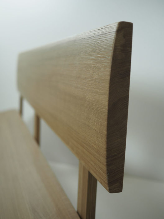 Detail der Lehne der Sitzbank Helga